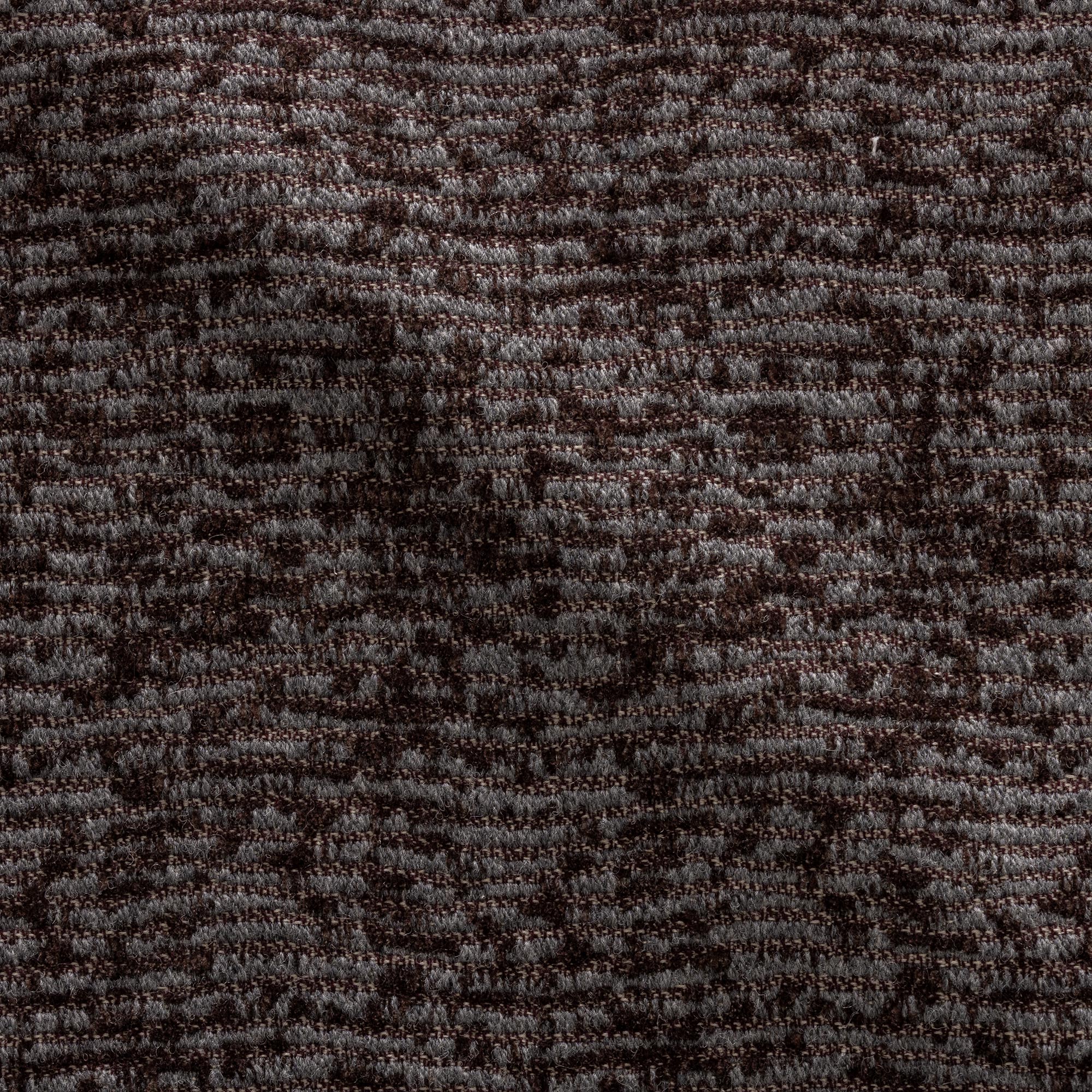 064450_03